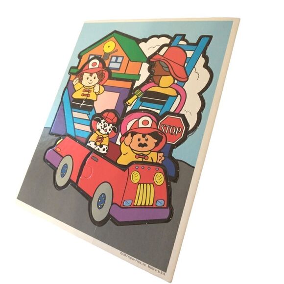 Vtg Fisher Price Puzzle Jigsaw Little People 1997 Cardboard Fire Truck Engine. - Picture 10 of 11